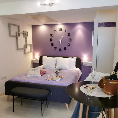 Apartments Nea 로비니 외부 사진