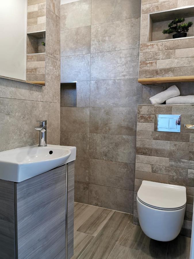 Apartments Nea 로비니 외부 사진