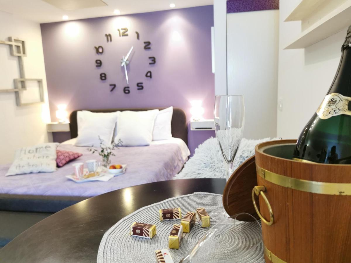 Apartments Nea 로비니 외부 사진